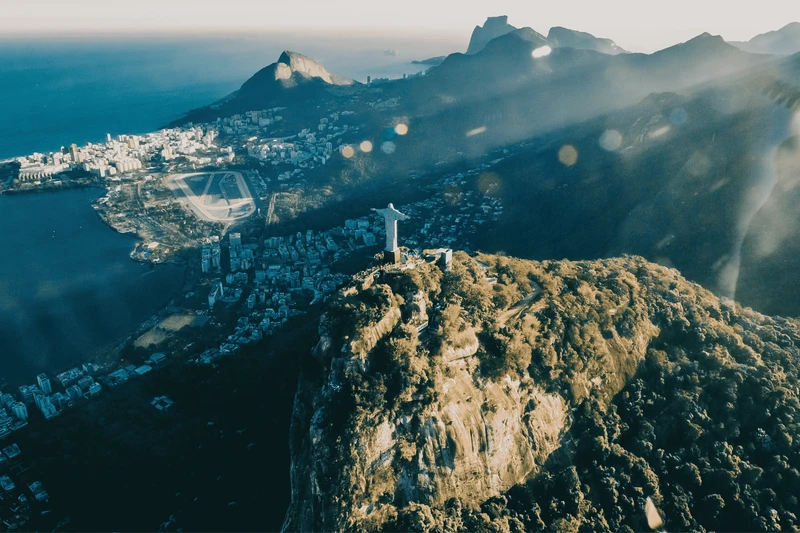 Excursão ao Corcovado e Pão de Açúcar com Acesso VIP e guia